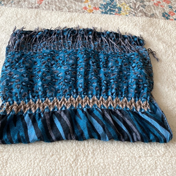 - Beautiful scarf 🧣 for woman’s - Picture 8 of 10